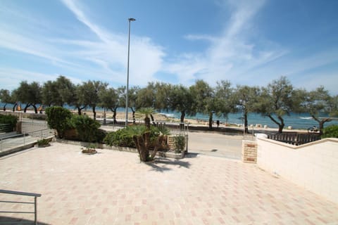 Garden, Beach, Sea view, Parking