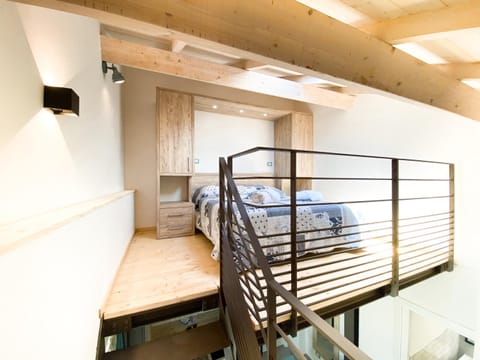 New Agriloft 2 Industrial- Giardino, clima , Wi-Fi a 50 mt dal mare Apartment in Bordighera