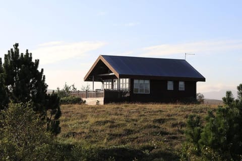 Cozy cottage house located at Golden Circle House in Southern Region