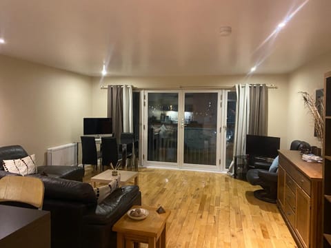 City Centre 2 bedroom apartment, secure parking. Apartment in Glasgow