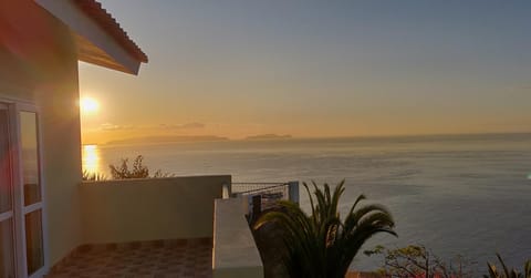 Natural landscape, View (from property/room), Balcony/Terrace, Sea view, Sunrise