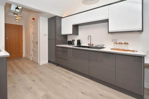 Antrobus Deluxe Apartments by YourStays Apartment in Congleton