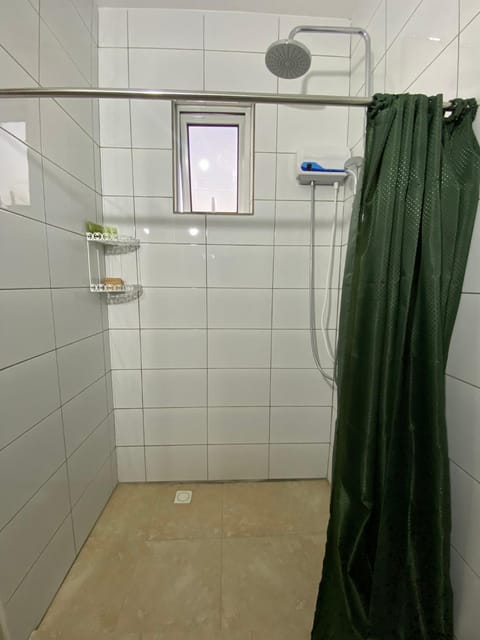 Shower, Bathroom, towels