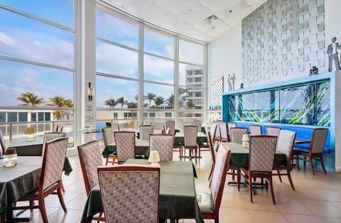 Large luxurious direct ocean front Penthouse or Deluxe one bedroom ocean front condo-free parking Condo in Miami Beach