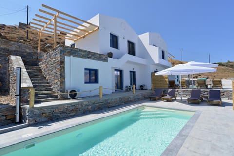 Kea live in Blue Villa with Pool - Cyclades Villa in Kea-Kythnos