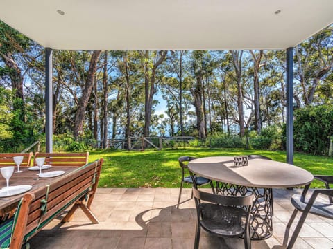 Rigel by Experience Jervis Bay House in Vincentia