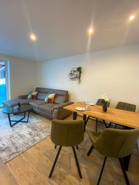Living room, Seating area, Dining area
