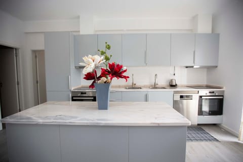 Dining area, Communal kitchen