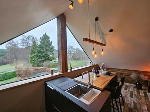 Dining area, Garden view, dishwasher