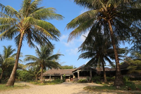 Lazy Beach Resort in Sihanoukville
