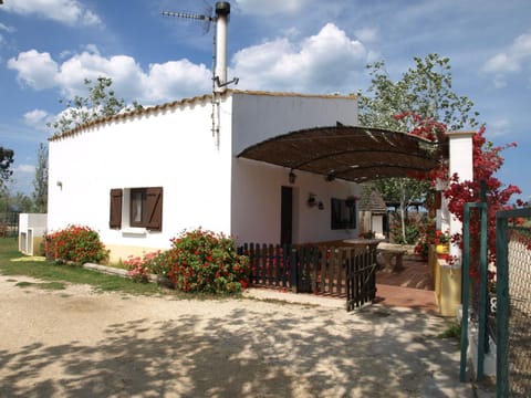 Caseta de Susana House in Montsià