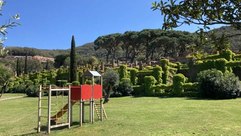 Children play ground, Garden view