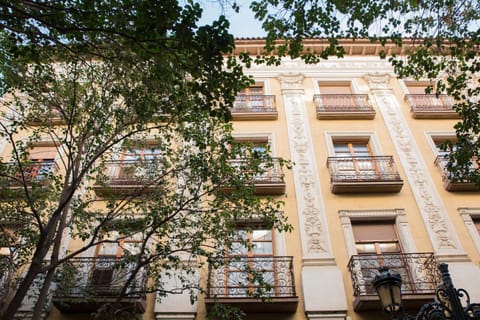 Apartamentos Sabinas Don Jaime Apartment in Zaragoza