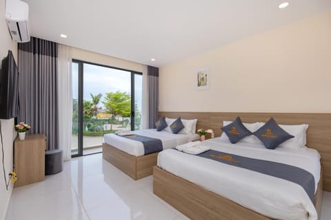 Palm Villa 36 (Luxury Villa inside Resort near The Sea) Villa in Vung Tau