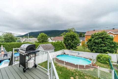 BBQ facilities, Pool view, Swimming pool