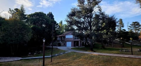 El Descanso House in Villa Giardino