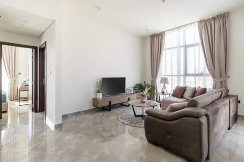 Frank Porter - Majestique Residence 2 Apartment in Dubai