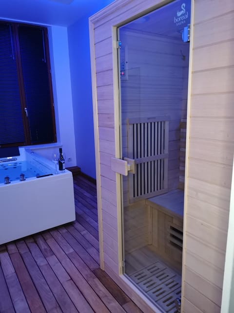 Ô Cœur de Troyes - Bulles & Spa 4 étoiles Apartment in Troyes