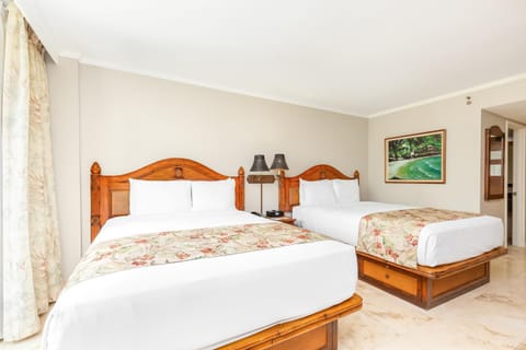 Luana Waikiki Hotel & Suites Apartment hotel in McCully-Moiliili