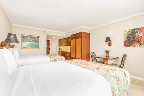 Luana Waikiki Hotel & Suites Apart-hotel in McCully-Moiliili