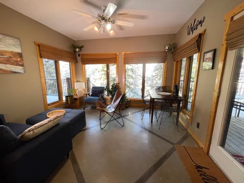 Blanchard Mountain BnB Maison in Canmore