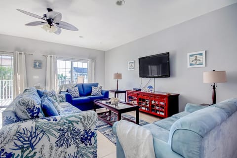 Coconut Grove 203 Apartment in North Myrtle Beach