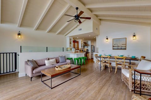 Bayfront Beauty II House in Balboa Peninsula