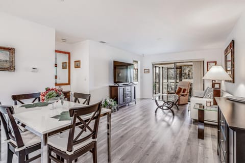 Cross Creek Lakeside Apartment in Fort Myers