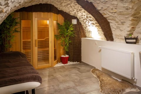 Sauna, Spa and wellness centre/facilities