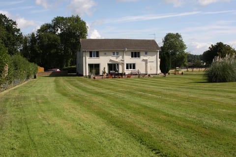 Broadwell Guest House Bed and Breakfast in Metropolitan Borough of Solihull