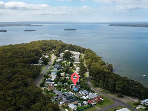 Paradise Shores by Experience Jervis Bay House in Saint Georges Basin