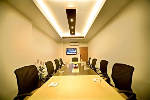 Meeting/conference room