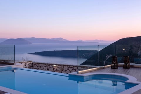 Mountain view, Sea view, Swimming pool