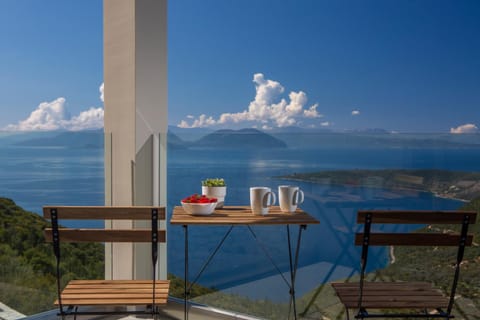 Day, Natural landscape, Balcony/Terrace, Mountain view, Sea view