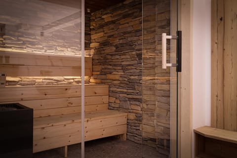 Sauna, Sauna, Spa and wellness centre/facilities