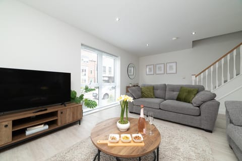 Luxury Duplex 2-Bed Apartment Fruit Market Marina Apartment in Hull