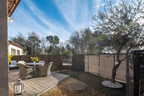 Shower, Patio, Garden, Garden