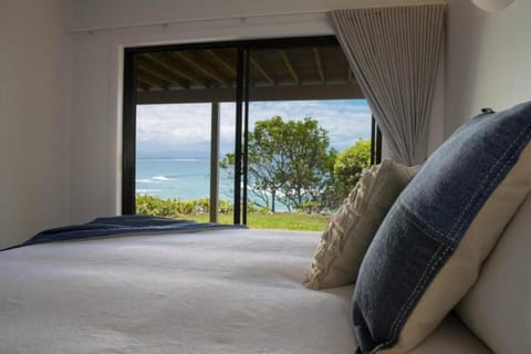 Bed, Bedroom, Sea view