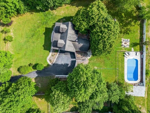 Property building, Pool view, Swimming pool