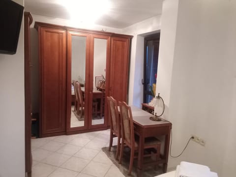 Pokój w domu z dużym ogrodem Vacation rental in Krakow