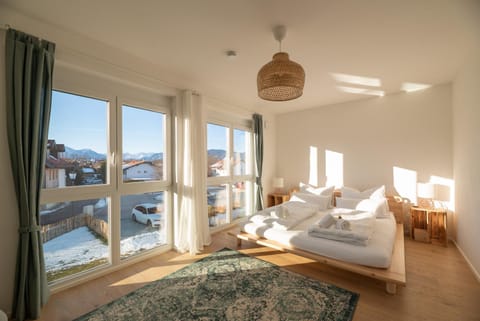 Bed, Natural landscape, Photo of the whole room, Bedroom, towels