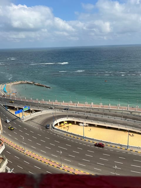 Panoramic Sea View Flat miami FAMILY ONLY شقة بانورما بشاطئ ميامي الاسكندرية عائلات فقط Eigentumswohnung in Alexandria