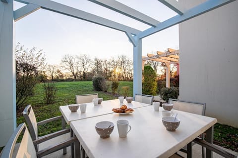 Patio, Garden, Garden view