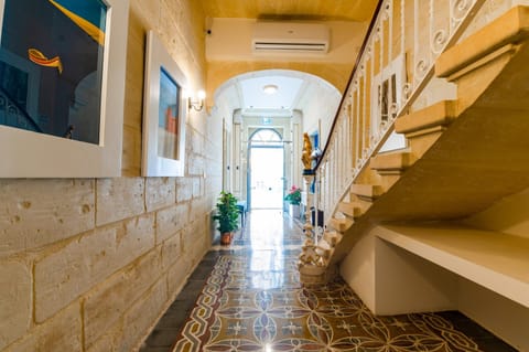 Monreal Boutique Townhouse - R024RM6 Bed and Breakfast in Malta