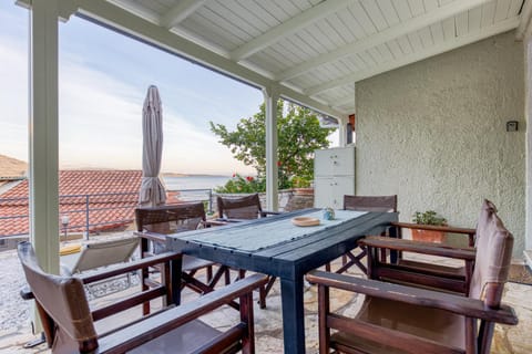 Patio, Day, Natural landscape, View (from property/room), Balcony/Terrace, Dining area, Sea view, Sea view