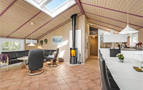 3 Bedroom Lovely Home In Jerup House in Frederikshavn