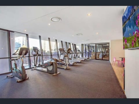 Circle on Cavill - Hosted by Coastal Letting Apartment in Surfers Paradise