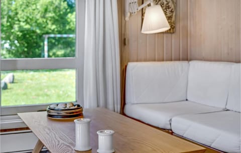 2 Bedroom Cozy Home In Strandby Haus in Frederikshavn