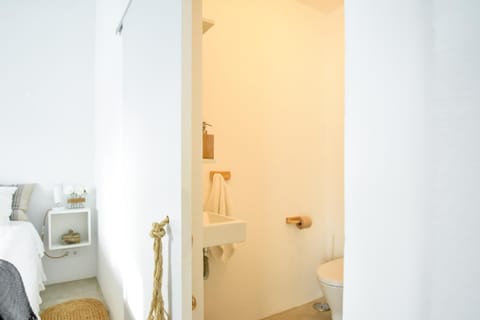 Toilet, Bedroom