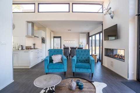 Residence Cube mit Dachterrasse Meerblick und Strand House in Biddinghuizen